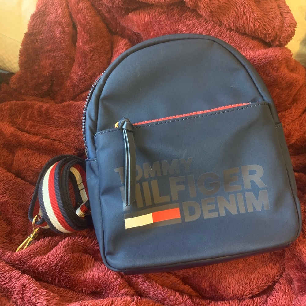 TH Backpack - Picture 4 of 4
